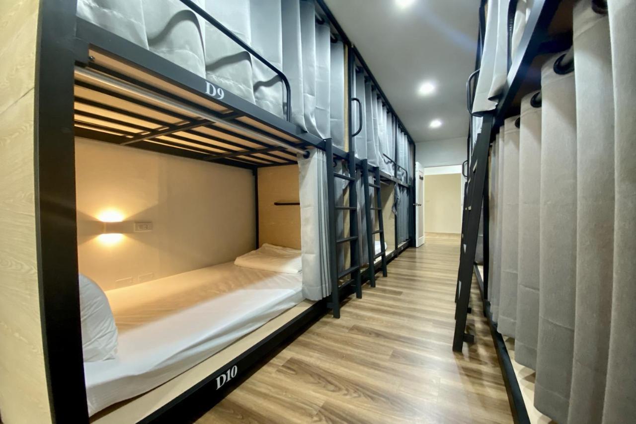 Forgotten Hostel Silom Bangkok Ngoại thất bức ảnh