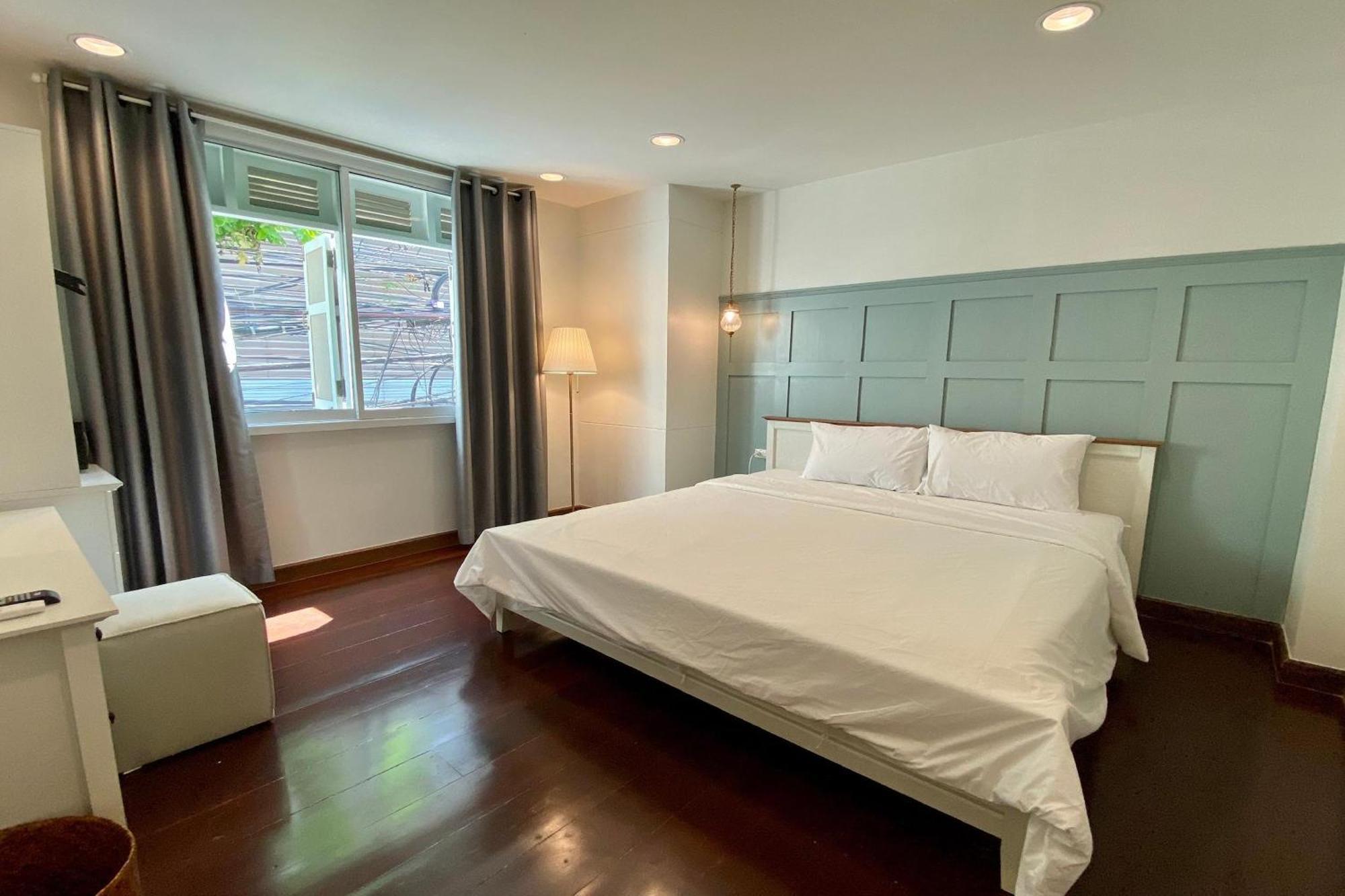 Forgotten Hostel Silom Bangkok Ngoại thất bức ảnh